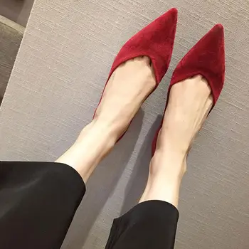 2020 Пролетни дамски обувки на плоска подметка с остри пръсти Лодка обувки, велур слипоны на равна подметка плосък токчета Обикновен женски обувки Дамски Черни и червени Плюс Размер