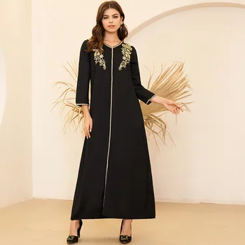 Нова Лятна дамска мода Арабски Стил с V-образно деколте Златна Бродерия Двойка Цветове Свободни Дълги Ръкави 3/4 Ръкави в Черен Вечерен Макси рокля
