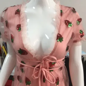 Ягодово Жената рокля Лято Дълбоко V Нагънат Бутер Ръкави 2021 Мода Дамски Сладка Завесата на Окото Пайети Бродерия Вечерни рокли